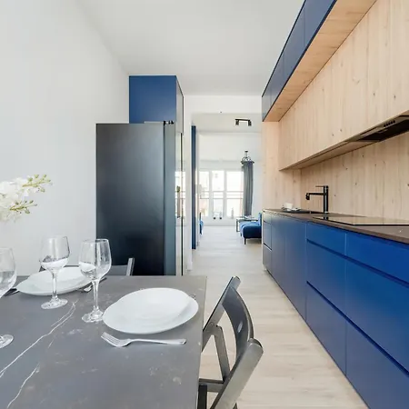 Jasny Z 2 Sypialniami I Balkonem By Renters 公寓 *