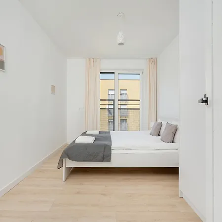 Jasny Z 2 Sypialniami I Balkonem By Renters 公寓 弗罗茨瓦夫